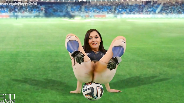 Nude Catherine Zeta-Jones playing with balls deepfake