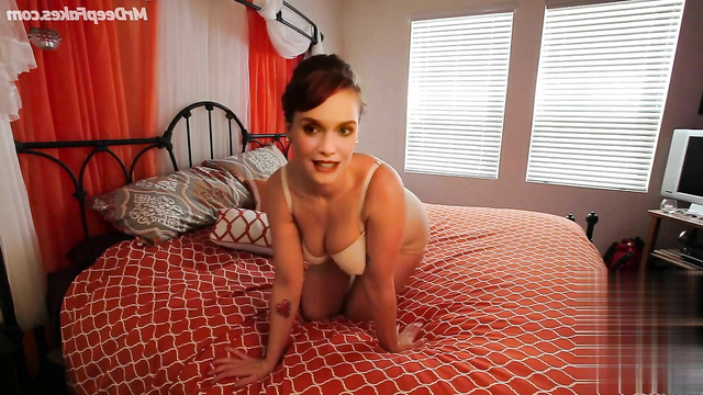 Christina Hendricks showing her tasty forms fake porn ai
