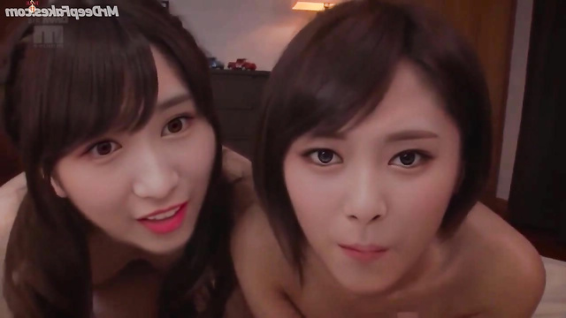 Naked Tzuyu & Sana from TWICE having fun // 쯔위 사나 트와이스 가짜 포르노