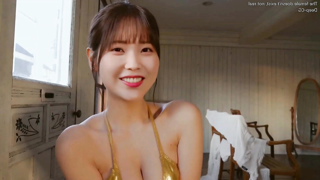 Girl in golden bikini (이지은 어른들의 비디오) IU wants to suck your balls, fakeapp