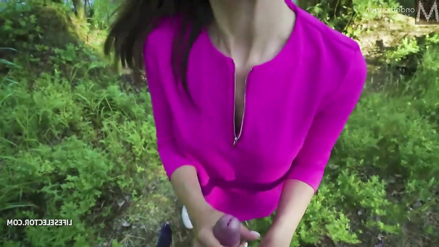 Riding a dick during hiking - Natalie Portman POV deepfake