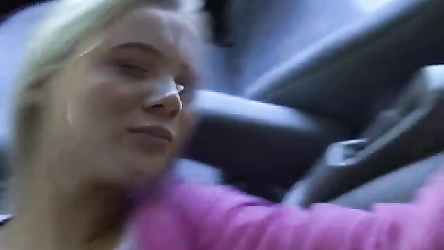 [fake porn] Freya Allan gets fucked on the front seat of a car