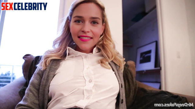 Whore recorded a masturbation video for fans - Emilia Clarke fakeapp