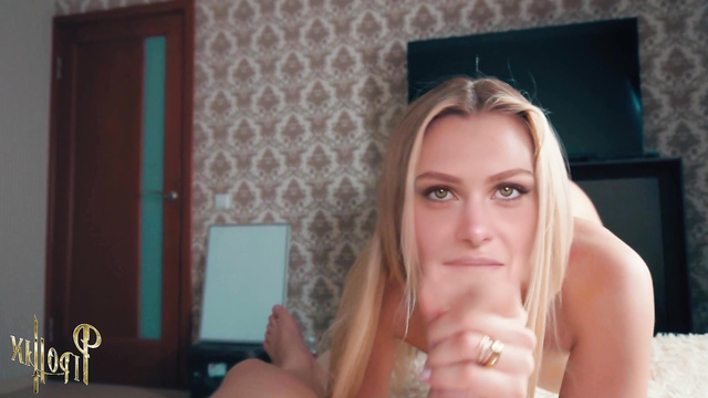 Beautiful blonde POV blowjob scene - Nicola Peltz face swap