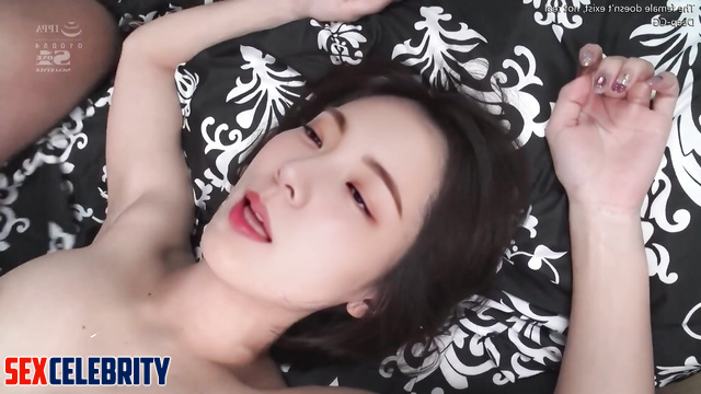 We make very passionate fake porn with 리아 Lia at home 가짜 포르노 ITZY 있지