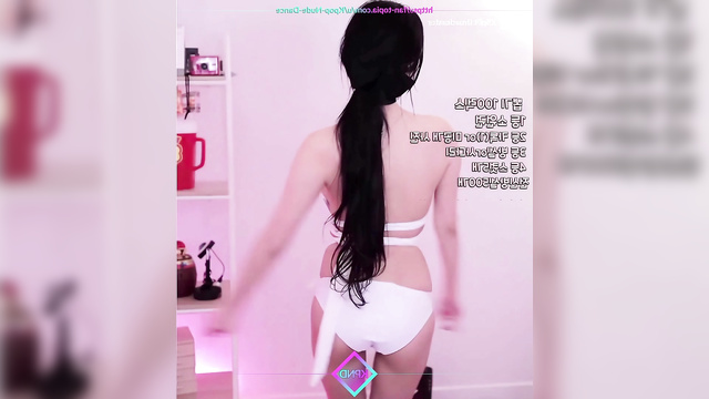 Busty Korean babe Karina (카리나 에스파) moves her body seductively on camera