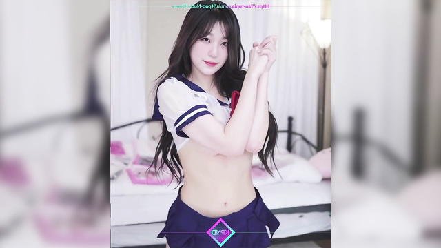 Solo dance (hot sex tape) for her fans - Jiheon Fromis_9 ai 백지헌 가짜 포르노