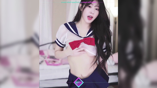 Hot dance in a fetish schoolgirl uniform - 아이린 레드벨벳 Irene solo fakeapp