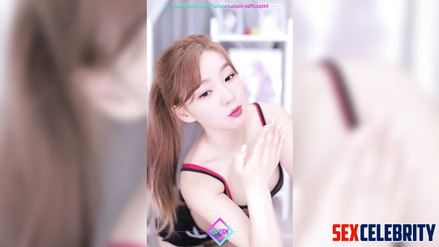 Cutie in stockings Irene (아이린 레드벨벳) dances seductively on camera - fake