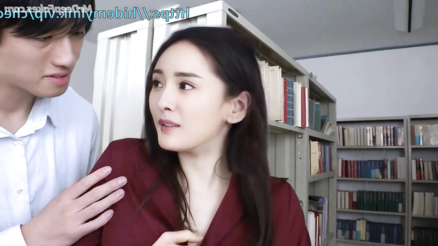 Sexy Yang Mi came naked to a Chinese library (深度伪造 杨幂)