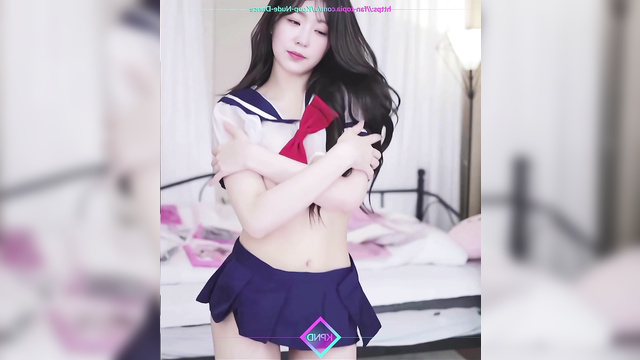 Skinny brunette dancing in sexy underwear (아이린 레드벨벳) Irene face swap