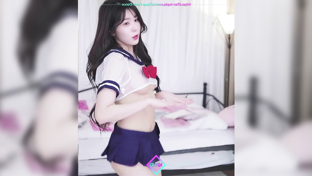 Skinny brunette dancing in sexy underwear (아이린 레드벨벳) Irene face swap