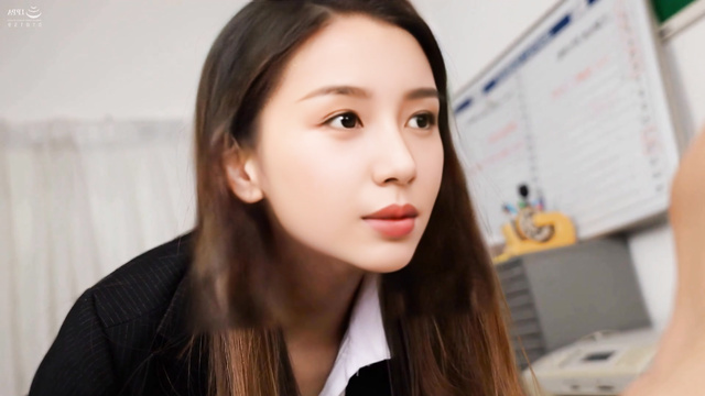Sweet girl Zhou Ye fucked at work - real fake (周也 智能换脸)