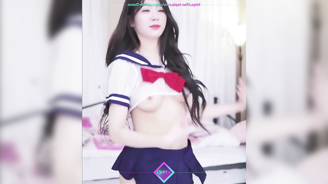 Red Velvet (레드벨벳) / Teasing homemade video with Irene 아이린 스마트한 얼굴 변화