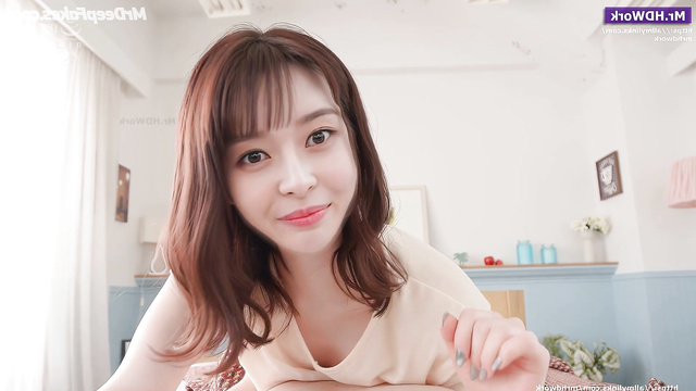 Korean cutie Nara (권나라 헬로비너스) loves gentle fun / real fake