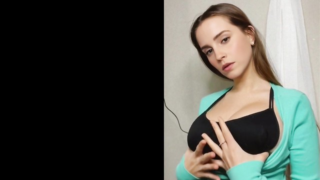 Emma Watson made herself new big fake tits