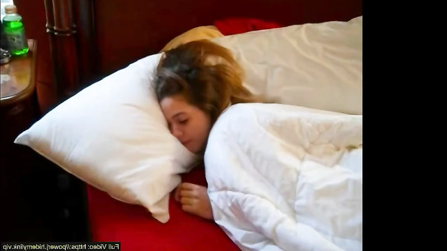 Jayden Bartels waking up to a hard dick - A.I. fakes