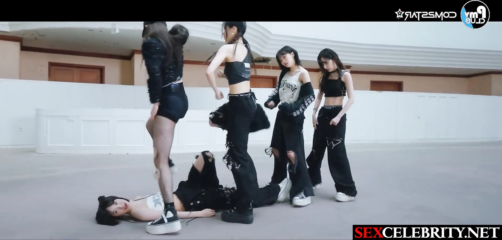 PMV of K-pop 케이팝 stars from 르세라핌 LE SSERAFIM dancing in the best way |  SexCelebrity