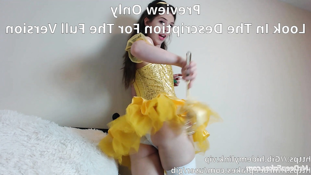 Sexy fairy Jenny Nicholson in a yellow dress and white panties, fakeapp