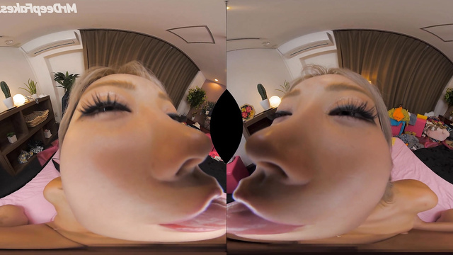 BLACKPINK (블랙핑크) / VR porn action with slutty blonde Lisa 리사 연예인 섹스