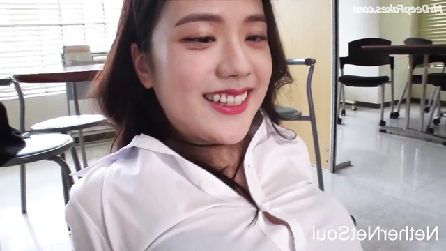 Jisoo - How tenderly she moans during sex (케이팝 아이돌 지수)