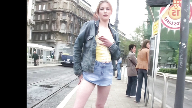 [Real Fake] Jennifer Lawrence walks down the street flashing her pussy