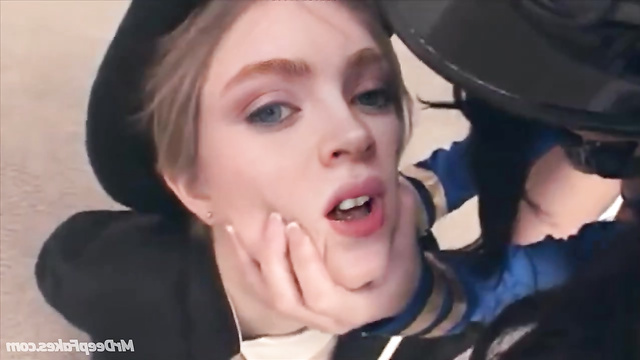 Girls (Sadie Sink) relieve stress after a working day with a blowjob