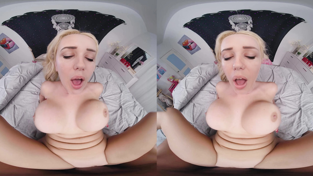 Alanah Pearce passionately rides your cock / VR fakes