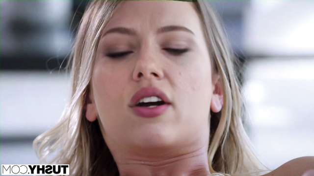 Elite slut Scarlett Johansson fucked hard in the ass - face swap
