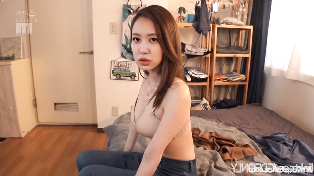 Rose helps her husband relax by jerking his dick (로제 연예인 섹스)