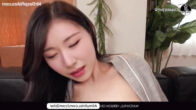 Chaeryeong ITZY shyly showed off her pussy, face swap (딥러닝 프로그램 채령 있지)