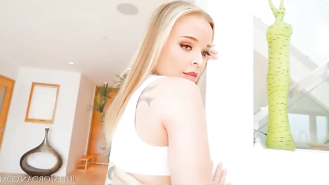 Juicy bitch Jenny Carrera shakes her luxurious ass on camera (fake)