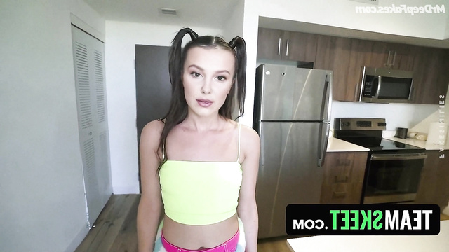 Millie Bobby Brown came to a friend's house to play PS5, fakeapp