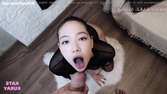 카즈하 르세라핌 blowjob on a fluffy rug // Kazuha pov adult video