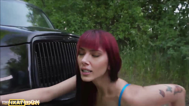 Babe with dyed hair Scarlett Johansson pleases driver in back seat, ai