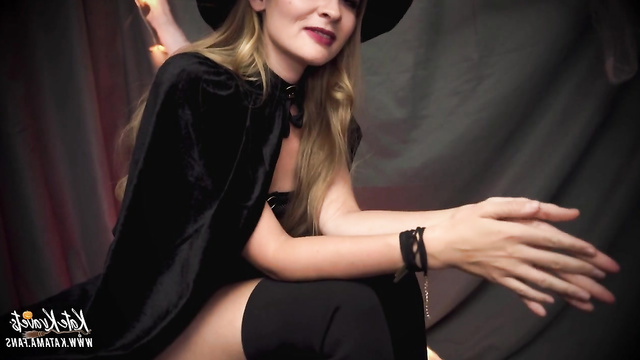 Halloween fakes - Horny witch Avril Lavigne makes him cum 3 times