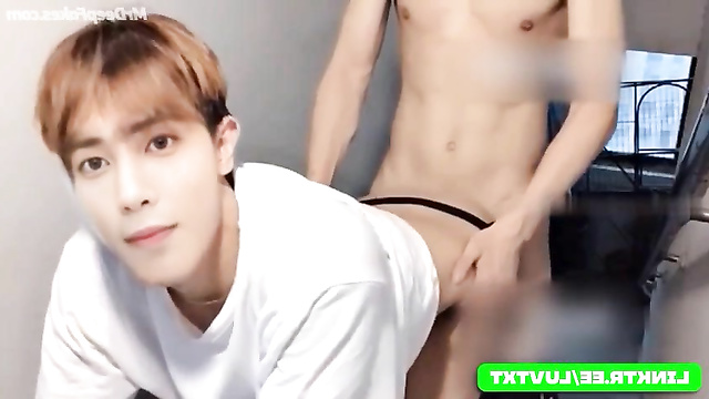 투모로우바이투게더 동성애자 태현 가짜 포르노 || TXT idol Taehyun fake gay sex