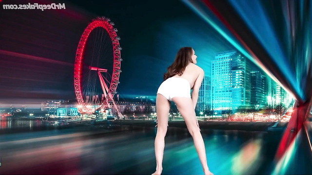 Deepfake of Anitza Kozina showing her sexy body shapes [striptease]